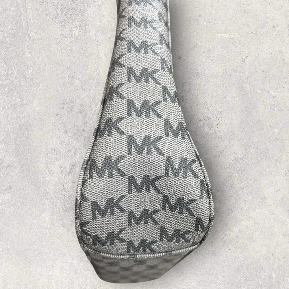Michael Kors like new